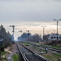 Stacje, linie, infrastruktura