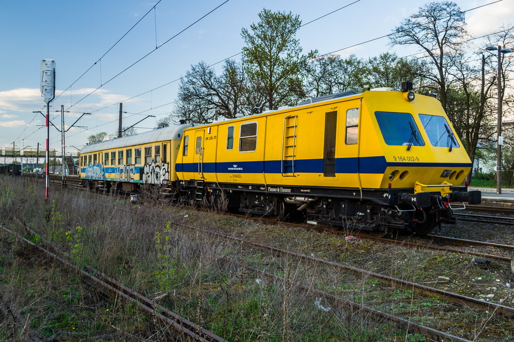 EM120z-73