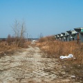 Rampa przy magazynie fabryki mebli