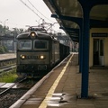 182 163-6